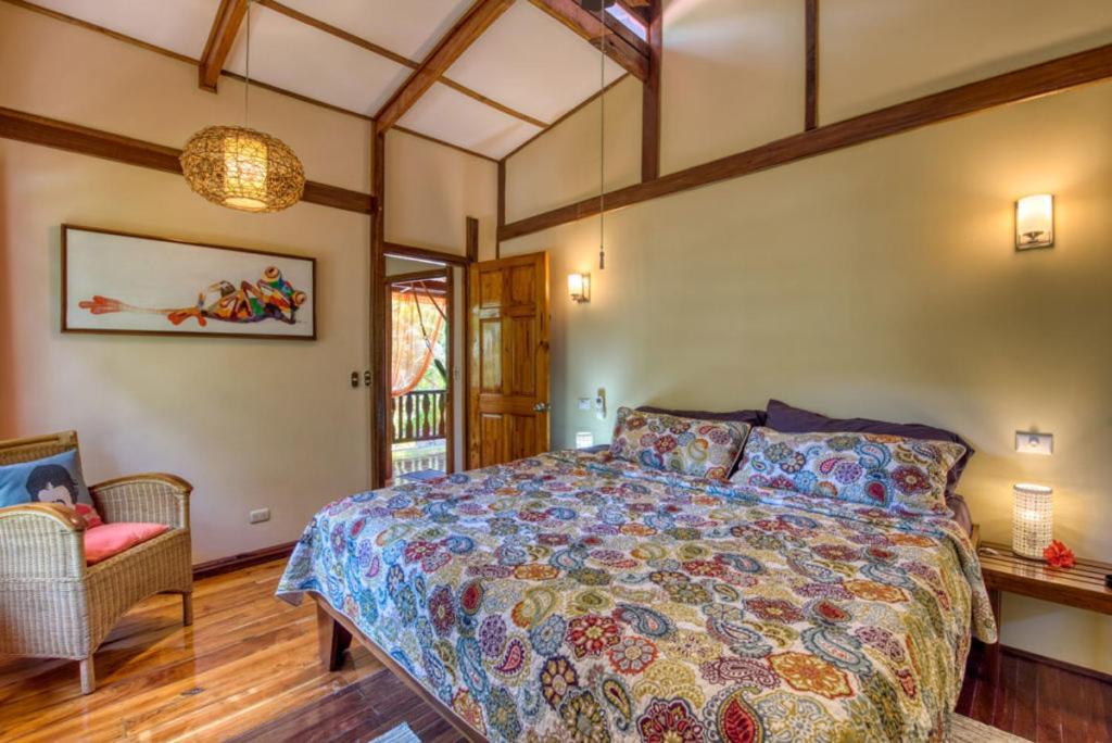 Caribe Town Bungalows Puerto Viejo de Talamanca エクステリア 写真
